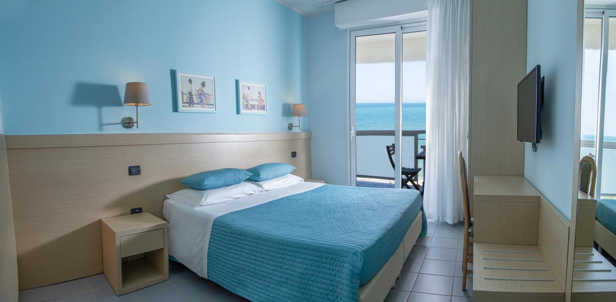 Hotel Belvedere Martinsicuro Bagian luar foto